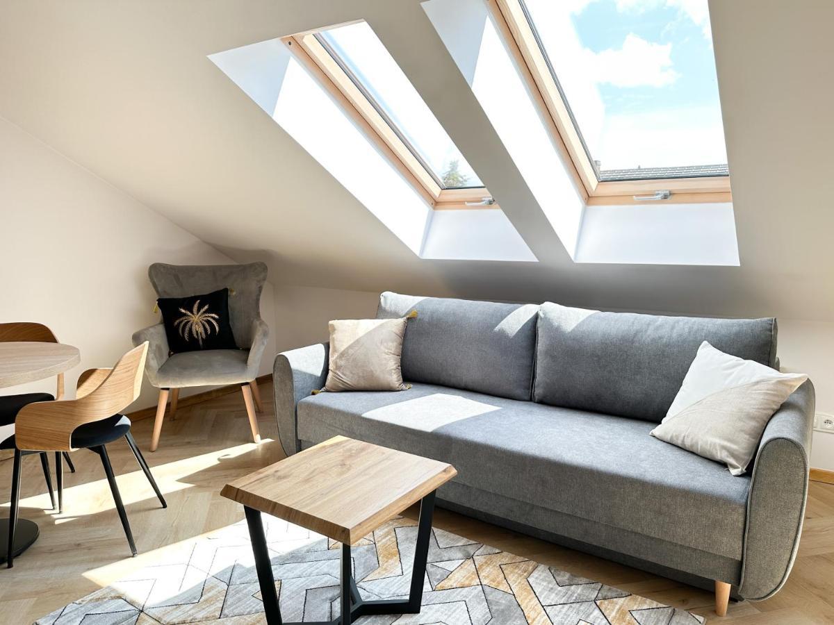Dmk Oak Studio Near Warsaw-Modlin Airport Nowy Dwór Mazowiecki Eksteriør billede